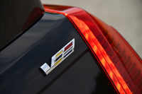 キャデラックのハイパフォーマンスモデルである「Vシリーズ」。現在のところは「ATS」のクーペとセダン、「CTS」のセダンに設定されている。