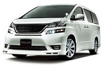 「ヴェルファイア・モデリスタバージョン」。
「メカ・スタイリッシュ　〜知的に輝く先進のフォルム」がコンセプトだ。