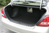 日産ティーダラティオ 18G (FF/CVT)【ブリーフテスト】の画像