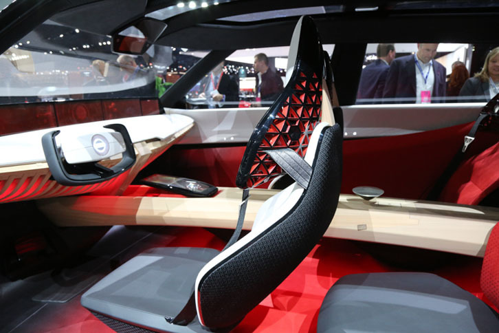 日産クロスモーション（インテリア）