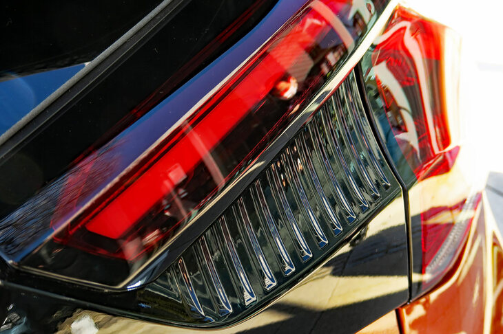 シトロエンC4シャイン（リアコンビランプ）