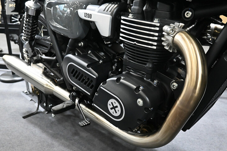 ブリクストン・クロムウェル1200