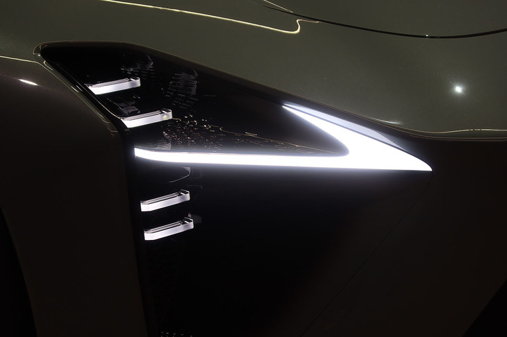 レクサスLFAコンセプト（ヘッドランプ）