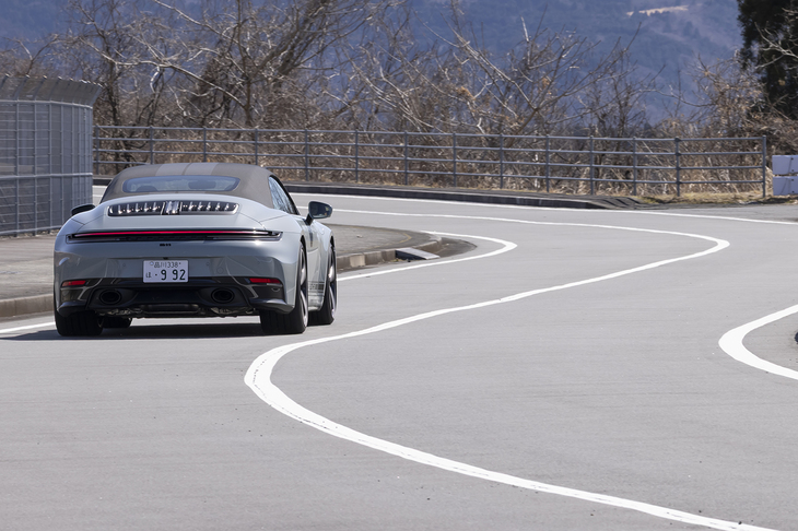 ポルシェ911カレラ カブリオレ