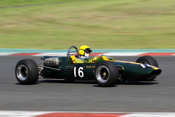 優勝した1965年「ロータス35」。排気量規定が1リッターだった時代のF2／F3マシンだが、現状では1.6リッターエンジンを搭載。