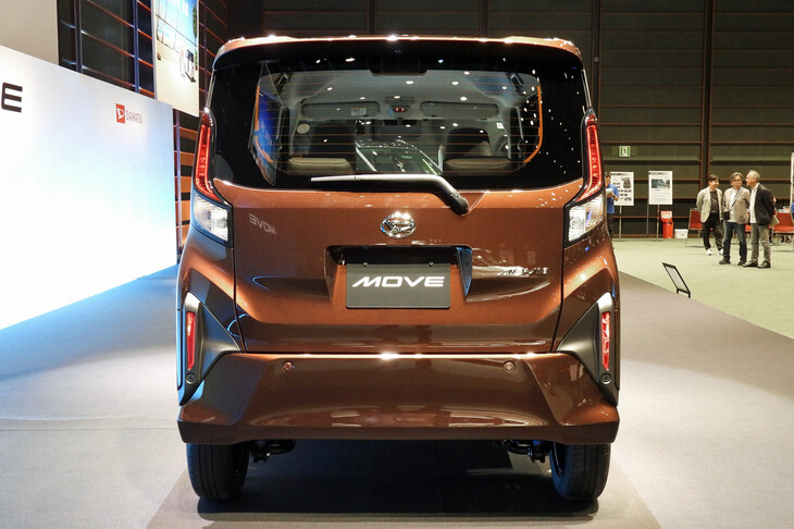 ダイハツ・ムーヴX（リア）