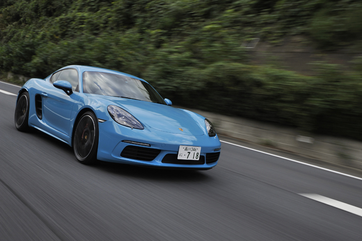 「718ケイマンS」には、これまで「911ターボ」専用だった、可変タービンジオメトリー（VTG）付きのターボチャージャーが採用されている。