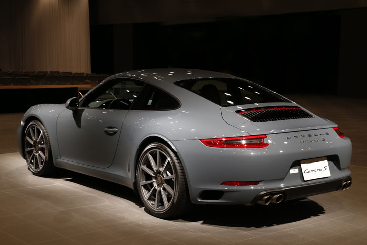 ポルシェ911カレラS（7AT）