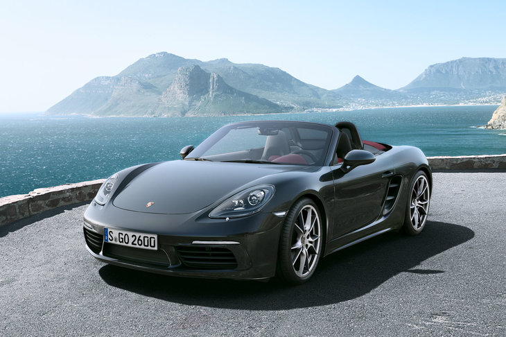 スバルの塩川氏は新型「BRZ」のライバルについて、「ポルシェの『ボクスター／ケイマン』を意識している」と語った。写真は現行型の「ポルシェ718ボクスター」。