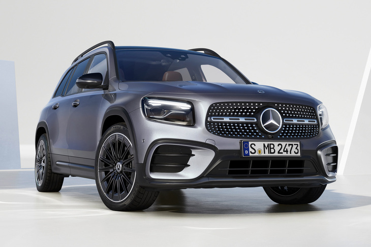 渕野氏が高く評価する「メルセデス・ベンツGLB」。小型車用のエンジン横置きプラットフォームをベースとした、コンパクト（？）SUVである。