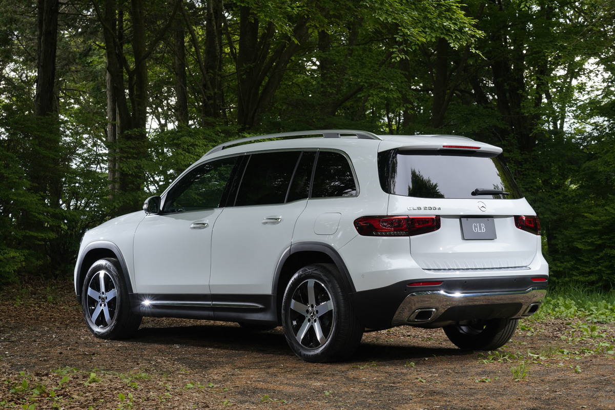 メルセデス ベンツが新型suv Glb を日本導入 手ごろなサイズの3列7人乗りモデル ニュース Webcg