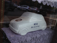 フィアットチョコの販促グッズ。シエナのナンニーニ菓子店にて。