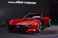 マツダRX-VISION：重要な意味が込められている
