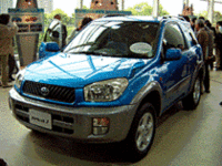 トヨタ、「RAV4」をフルモデルチェンジ