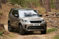 ランドローバーのSUV「ディスカバリー」がマイナーチェンジ　新型の直6エンジンを搭載の画像