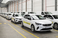 イタリア郵便会社に納入されたオペル車。