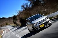 スズキは以前にも軽のスポーツモデルに「ワークス」の名を用いていた。今回の「アルト ワークス」の設定は、ワークスの名を冠するモデルとしては6年ぶりの“復活”となる。