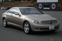 2006年11月27日に発売された新しい「CLクラス」。ボディは先代より大型となり、全長は5メートルを超える堂々とした体躯。
