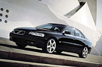 ボルボの高性能「S60R」「V70R」、05年限定モデル発売の画像