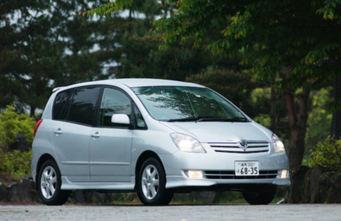 【スペック】全長×全幅×全高＝4260×1695×1610mm／ホイールベース＝2600mm／車重＝1190kg／駆動方式＝FF／1.8リッター直4DOHC16バルブ（132ps／6000rpm、17.3kgm／4200rpm）／車両本体価格＝192.7万円（テスト車＝229.3万円）