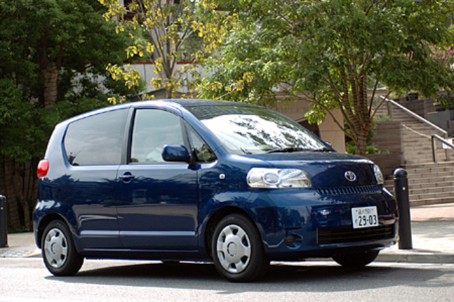 【スペック】全長×全幅×全高＝3990×1690×1720mm/ホイールベース＝2600mm/車重＝1100kg/駆動方式＝FF/1.3リッター直4 DOHC16バルブ（87ps/6000rpm、12.3kgm/4400rpm）/価格＝149万1000円（テスト車＝184万4850円）