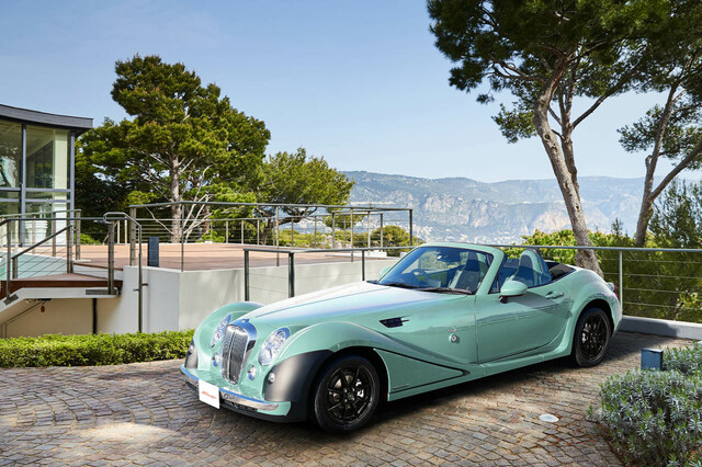 光岡自動車が2シーターオープンカー「ヒミコ」の2024年モデルを発表