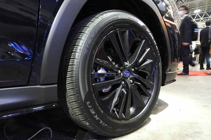 スバル・レヴォーグ レイバック ブラックセレクションSTIパフォーマンス