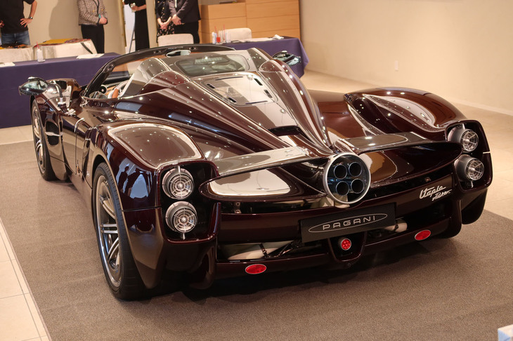 パガーニ・ウトピア ロードスター