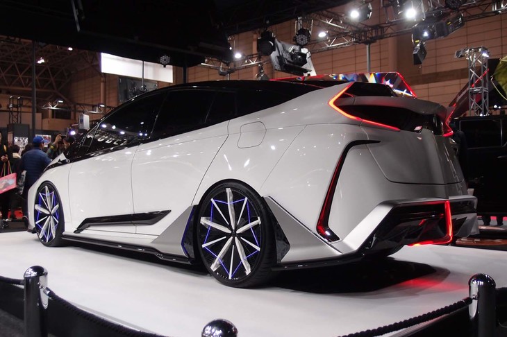 アンビバレント“RD”プリウスPHVコンセプト