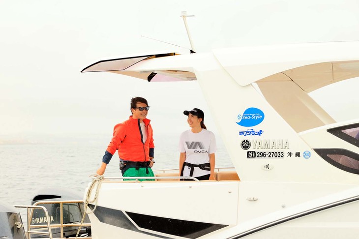 筆者（河西）もレイナも、ヤマハのボート免許教室で2級小型船舶免許を取得。自らの運転で海に出ることができる。