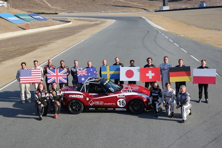 「グローバルMX-5カップ・エキシビションレース」には、アメリカから10人、ヨーロッパ地域から5人、オーストラリアから2人、日本から2人が参加した。