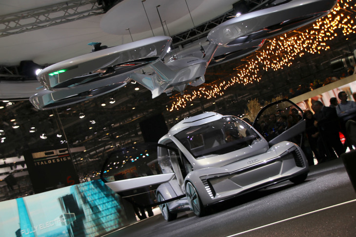 イタルデザインは、2017年に公開したエアバスとの共同開発コンセプト「ポップアップ」の改良版、「ポップアップ ネクスト」を発表。今回は、フォルクスワーゲン グループ内でイタルデザインと同じユニットに属するアウディのエンブレムを付けて登場した。