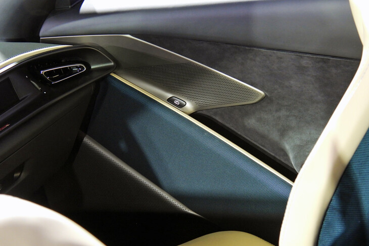 フェラーリ・アマルフィ スパイダー（ドアトリム）