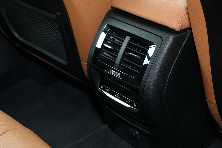 BMW X3（インテリア）