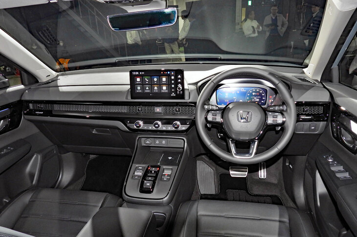 ホンダCR-V e：HEV RS（インストゥルメントパネルまわり）
