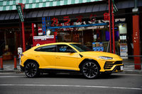 銀座＆浅草で、「ランボルギーニ・ウルス」の視線狩り作戦を行った。