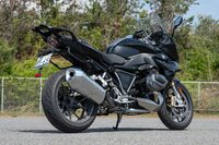 インディアン・スカウト ローグ（6MT）／トライアンフ・ロケット3 GT（6MT）／BMW R1250RS（6MT）【試乗記】の画像