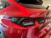 テールランプユニットは、かなり挑戦的なデザインである。