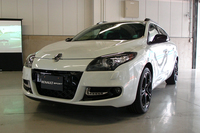 走りのワゴン「メガーヌ エステートGT220」発売の画像