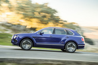 5141×1998×1742mmという堂々たるボディーサイズを誇る。タイヤサイズは標準が20インチ。21インチと22インチも設定される。