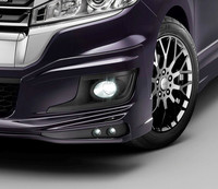 「ステップワゴン スパーダ」用の「LEDフォグライト」と「エアロイルミネーション」。