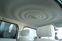 らしさはそのままに、新型「日産キューブ」発表の画像