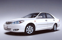 
	【写真上】「ウィンダム」3.0G リミテッドエディション・ブラックセレクション
	【写真下】「カムリ」2.4G リミテッドエディション・ナビパッケージ
	 