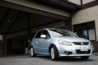 スズキSX4 1.5XG（FF/4AT）／2.0S（4WD/4AT）【試乗記】の画像