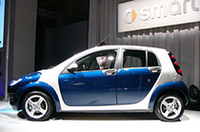 5人乗りのスマート「フォーフォー」発表の画像