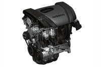 新採用の2リッター直噴ガソリンエンジン。