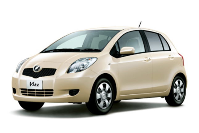 【スペック】1.3U：全長×全幅×全高＝3750×1695×1520mm／ホイールベース＝2460mm／車重＝1030kg／駆動方式＝FF／1.3リッター直4DOHC16バルブ（87ps/6000rpm、11.8kgm/4000rpm）／価格＝138.6万円（写真＝トヨタ自動車）