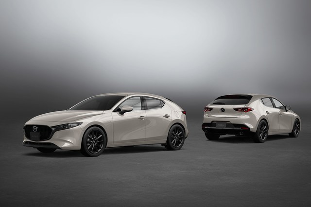 マツダが マツダ3 Cx 30 を一部商品改良 新グレードと特別仕様車も設定 ニュース Webcg マツダが マツダ3 Cx 30 を一部商品改良 新グレードと特別仕様車も設定 ニュース Webcg