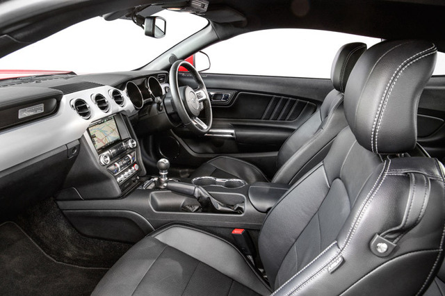 ヤマハ ボルト シート トリッパーファストバック マスタング(MUSTANG