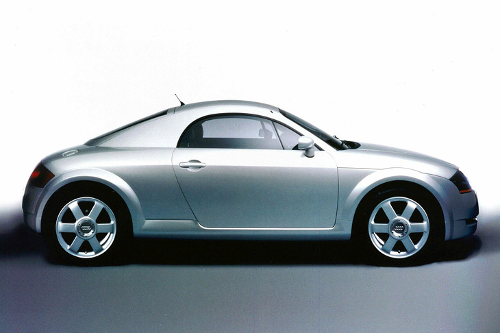 「TT」の原型となったコンセプトモデル。1995年のフランクフルトショーで発表された。